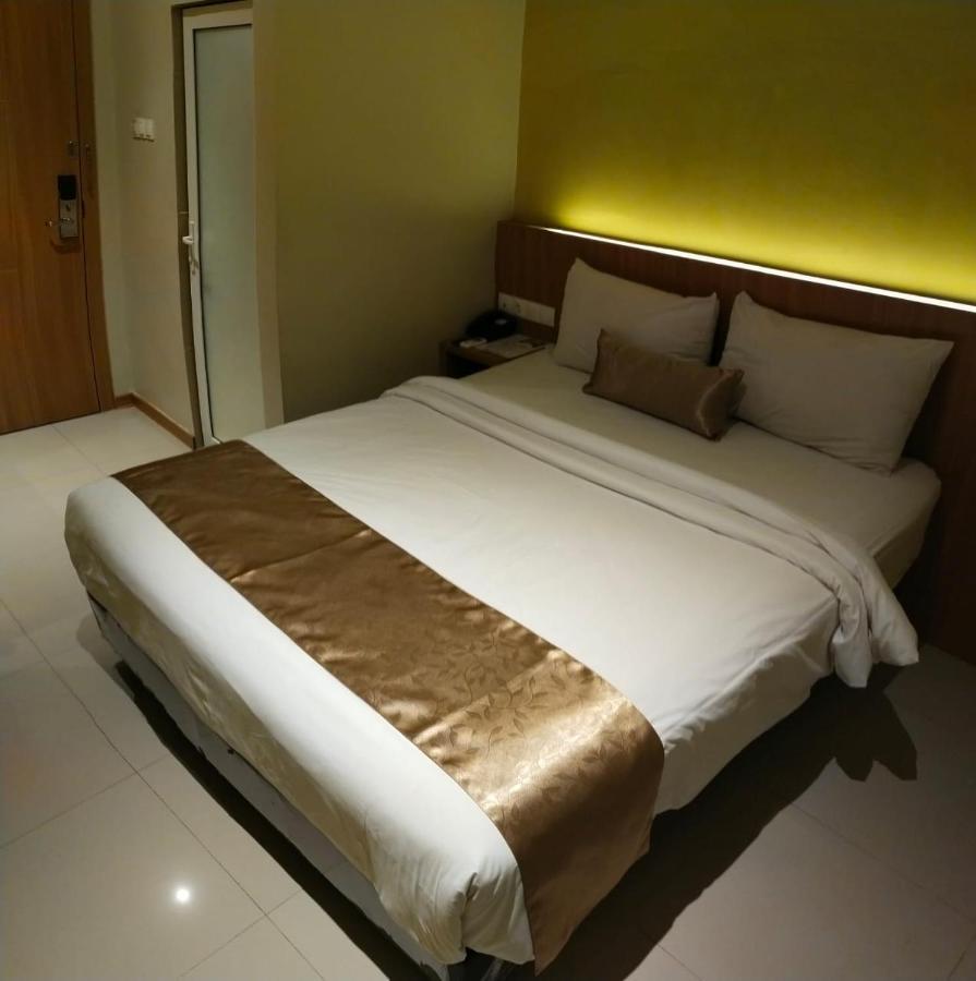 Deli Hotel Medan Dış mekan fotoğraf
