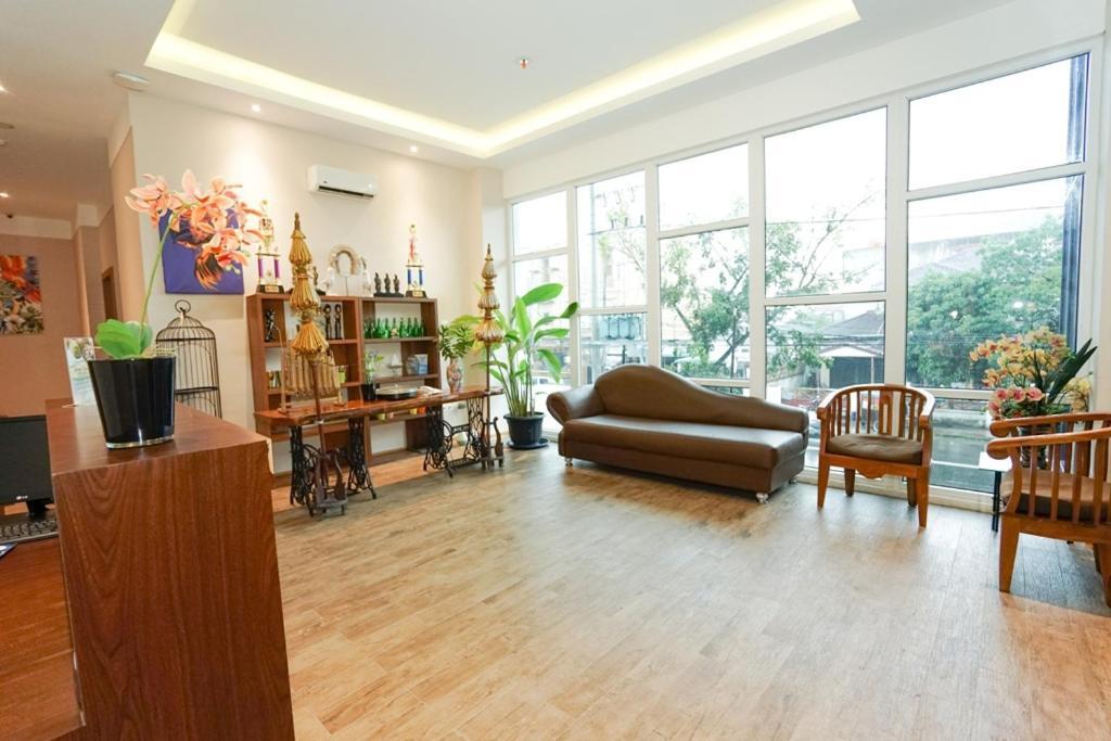 Deli Hotel Medan Dış mekan fotoğraf